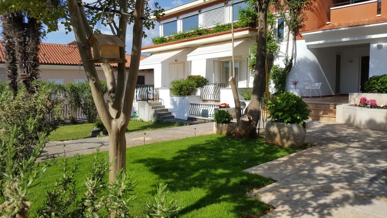 Corte dei merli Suite&Room Rovinj Exterior foto